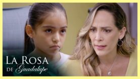 Sheyla intenta sacar a Marta de la casa.