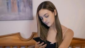 ¿TE ENSEÑA DESIRÉE?