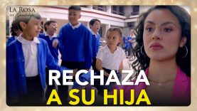 Luz está muy TRISTE porque cree que su mamá la dejó por MANCHADA Parte 3